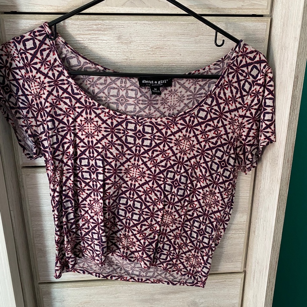 Pattern Crop-top